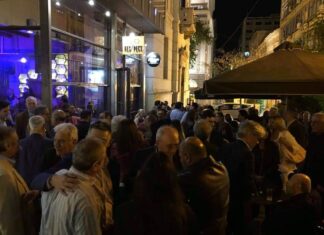 ΑΡΕΤΗ ΚΡΗΤΙΚΟΥ: Μεγάλο πάρτυ για τα γενέθλιά της στον Πειραιά (ΦΩΤΟ)