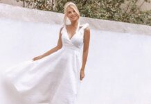 Η Φαίη Σκορδά ανέβασε την πρώτη φωτογραφία της με μαγιό και… έριξε το instagram! (photos)