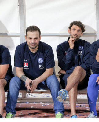 Ντέμης Νικολαΐδης για Ζουράρι: "Αναρωτιέμαι αν μας κυβερνούν ηλίθιοι"