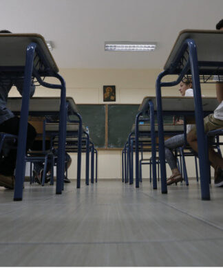 "Έπεσαν" οι υπογραφές – Προσλαμβάνονται 10.500 εκπαιδευτικοί – Πότε ξεκινούν οι διορισμοί