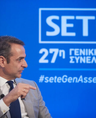 Μητσοτάκης: Πρωτοφανές όργιο ρουσφετιών στη Βουλή