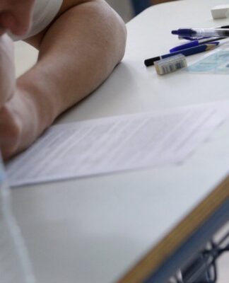 Πανελλήνιες 2019: Δεν έδωσαν άδεια σε εργαζόμενους μαθητές να πάνε στις εξετάσεις