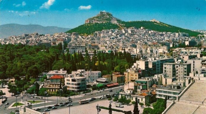 Αθήνα 40 χρόνια πριν: Χωρίς νέφος, χωρίς φόβο, στον Υμηττό υπήρχαν χωράφια και έτρωγες σουβλάκι με 2 δραχμές