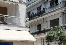 Δολοφονία ο θάνατος της γυναίκας στην Καλαμαριά.