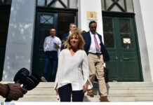Ρένα Δούρου: Ελεύθερη χωρίς όρους για την τραγωδία στην Μάνδρα