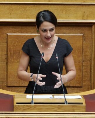 Δόμνα Μιχαηλίδου: 2.000 ευρώ για κάθε παιδί που γεννιέται – Δεν θα κοπεί κανένα επίδομα.