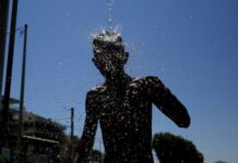 Καύσωνας: 42άρια θα χτυπήσει η θερμοκρασία – Ποιές περιοχές θα… λιώσουν.