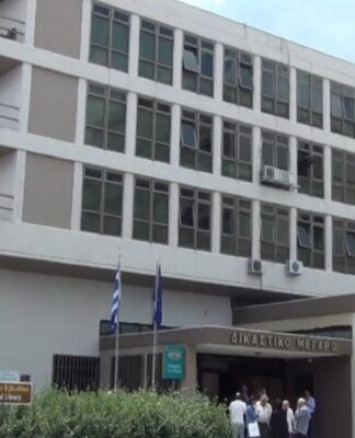 Κοζάνη: Ισόβια για τη δολοφονία της συζύγου του – «Γιατί μου στερείτε τον πατέρα μου» φώναξε η κόρη του