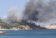 Μεγάλη φωτιά στη Λέρο – Εγκλωβισμένοι σε παραλία