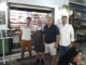 Σκιάθος: Αγνώριστος ο Εμίρης του Κατάρ σε παραδοσιακή ταβέρνα – Οι φωτογραφίες και ο γιος του.