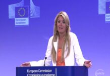 Κομισιόν: Σημαντικό ορόσημο η κατάργηση των capital controls