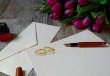 Ραφτείτε! Ερωτευμένο ζευγάρι της high society ετοιμάζει τον γάμο του στη Μύκονο! (photos)