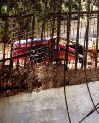 Πόρτο Ράφτη: Ασυνείδητοι. Εργασίες με ηλεκτροκόλληση κοντά σε ξερά χόρτα με 6 μποφόρ αέρα.