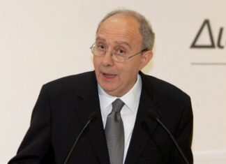 Πέθανε ο ιστορικός Κωνσταντίνος Σβολόπουλος