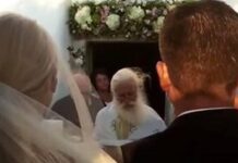 Just Married! Ο λαμπερός γάμος στην Πάρο δίπλα στη θάλασσα και η συγκίνηση! (Video+photos)