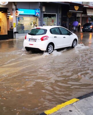 Καιρός σήμερα: Έρχονται βροχές και καταιγίδες – Πού θα πέσουν.