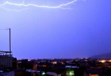 Καιρός αύριο: Εισβολή κακοκαιρίας με βροχές και καταιγίδες.
