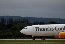 Κήρυξε πτώχευση η Thomas Cook. Αποκλεισμένοι εκατοντάδες χιλιάδες τουρίστες.