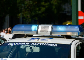 Έβρος: Επιτέθηκε με τσεκούρι στην ίδια του τη μητέρα – Το πισώπλατο χτύπημα μετά από καυγά.