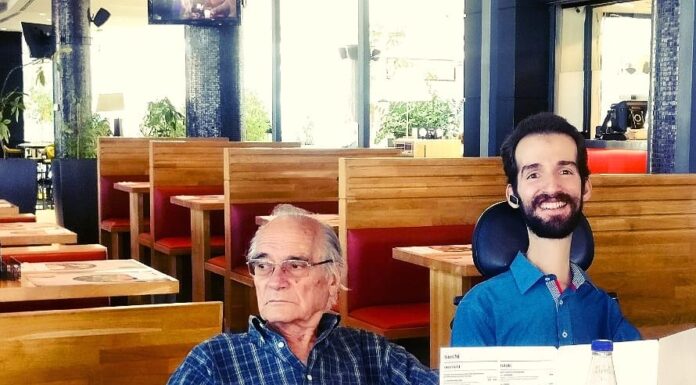Κυμπουρόπουλος: Η συγκινητική ανάρτηση για τον πατέρα του – «Φροντίζει να γυρνάει η Γη κάθε μέρα…»
