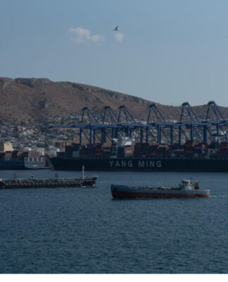 Πρόσκρουση πλοίων στο Πέραμα – Ένας τραυματίας