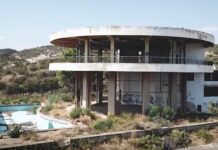 Λακωνία: Από την Angelina Jolie στην πλήρη εγκατάλειψη – Η κατάρα που κυνηγάει τον επίγειο παράδεισο – video