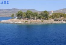 Το πλοίο άλλαξε πορεία για να αποδώσει τιμές στον Άγιο. video