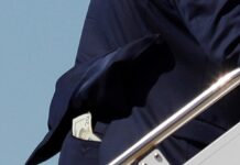 Η φωτογραφία του Τραμπ που κάνει τον γύρο του κόσμου