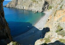 Κρήτη: Έμειναν «άφωνοι» με αυτό που είδαν σε παραλία (ΒΙΝΤΕΟ)