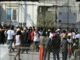 ΕΚΤΑΚΤΟ – Μετανάστες στη Μόρια απείλησαν κάτοικο με μαχαίρι – Η κατάσταση είναι δραματική!