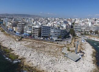 ΠΕΙΡΑΪΚΗ: Από θαύμα δεν έχουμε θρηνήσει θύματα στην Ακτή Θεμιστοκλέους