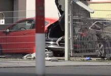 ΑΓΡΙΟ ΦΟΝΙΚΟ: Την πάτησε με το αυτοκίνητο και την χτύπαγε με σφυρί στη μέση του δρόμου