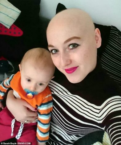 Της είπαν πως έχει καρκίνο και της έκοψαν τους 2 μαστούς. Μήνες μετά τις είπαν πως έκαναν λάθος διάγνωση - Εικόνα 4