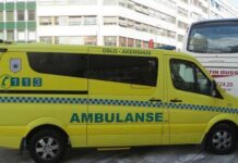 Θρίλερ στο Όσλο. Άνδρας έπεσε πάνω σε κόσμο με κλεμμένο ασθενοφόρο