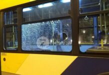 Επίθεση στο λεωφορείο 550 – Τραυματίστηκαν δύο επιβάτες.