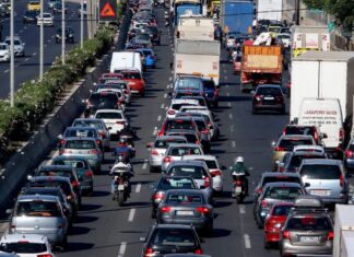 Κηφισός: Τεράστιο μποτιλιάρισμα μετά από τροχαίο