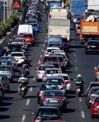 Κηφισός: Τεράστιο μποτιλιάρισμα μετά από τροχαίο