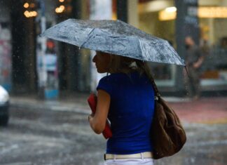 Καιρός meteo: Αγριεύει με ισχυρές βροχές και καταιγίδες – Για… "κερασάκι" και χαλάζι.