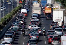 Αθηνών – Λαμίας: Τροχαίο με 3 αυτοκίνητα. "Τρελό" μποτιλιάρισμα πολλών χιλιομέτρων