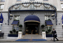 Πωλητήριο στο διάσημο ξενοδοχείο Ritz του Λονδίνου. Το ιλιγγιώδες ποσό για την αγορά του