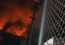 Σάμος: Μαχαιρώματα, ξύλο, φωτιές και τραυματίες – Κλειστά σχολεία μετά τα επεισόδια στον καταυλισμό μεταναστών – video