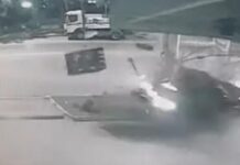 Θεσσαλονίκη: Η στιγμή που αυτοκίνητο "καρφώνεται" με μεγάλη ταχύτητα σε βενζινάδικο – Βίντεο ντοκουμέντο.