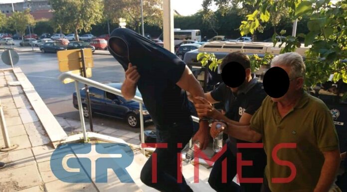 Θεσσαλονίκη: Στον εισαγγελέα για την υπόθεση διαφθοράς στο λιμάνι – Οι αφίξεις στα δικαστήρια – video