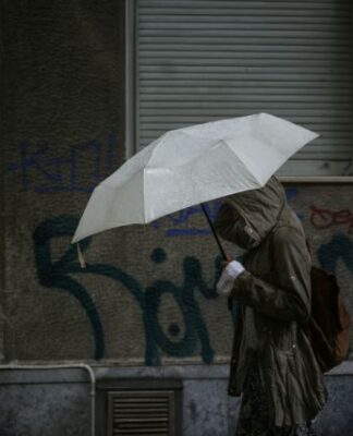 Κακοκαιρία : Αλλαγή καιρού με βροχές και καταιγίδες – Πού και πότε θα χτυπήσουν