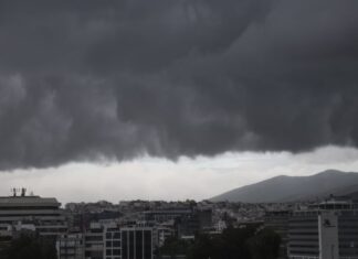 Ακραία καιρικά φαινόμενα: Επί ποδός Πυροσβεστική και Πολιτική Προστασία