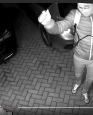 Απίστευτο video: Οι πιο «επιδέξιοι» κλέφτες – Κλέβουν αυτοκίνητo σε 10 μόλις sec!