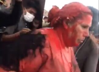 Βολιβία: Εικόνες σοκ. Άγριο λιντσάρισμα σε γυναίκα δήμαρχο