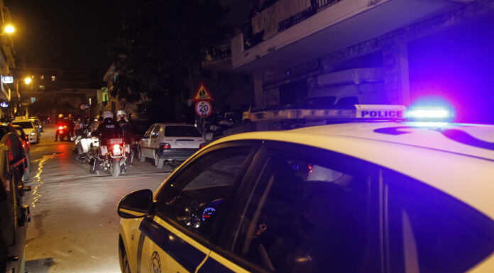 Καμίνια: Νέα τροπή στην υπόθεση της 14χρονης που μαχαίρωσε τη μητέρα της