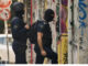 Μεγάλη αστυνομική επιχείρηση σε υπό κατάληψη κτίριο δίπλα στην ΑΣΟΕΕ