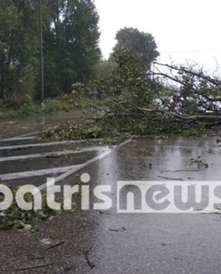 Καιρός: 6.650 κεραυνοί έπεσαν έως τις 14:00. Το ψυχρό μέτωπο κινείται ανατολικά